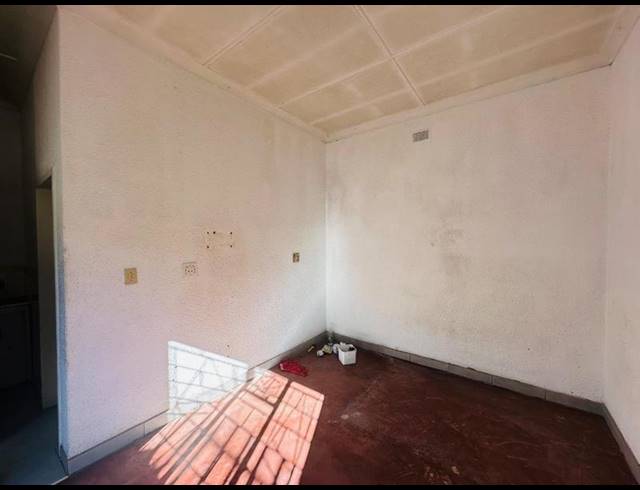 22 BEDROOM HOUSE FOR SALE IN DELVILLE